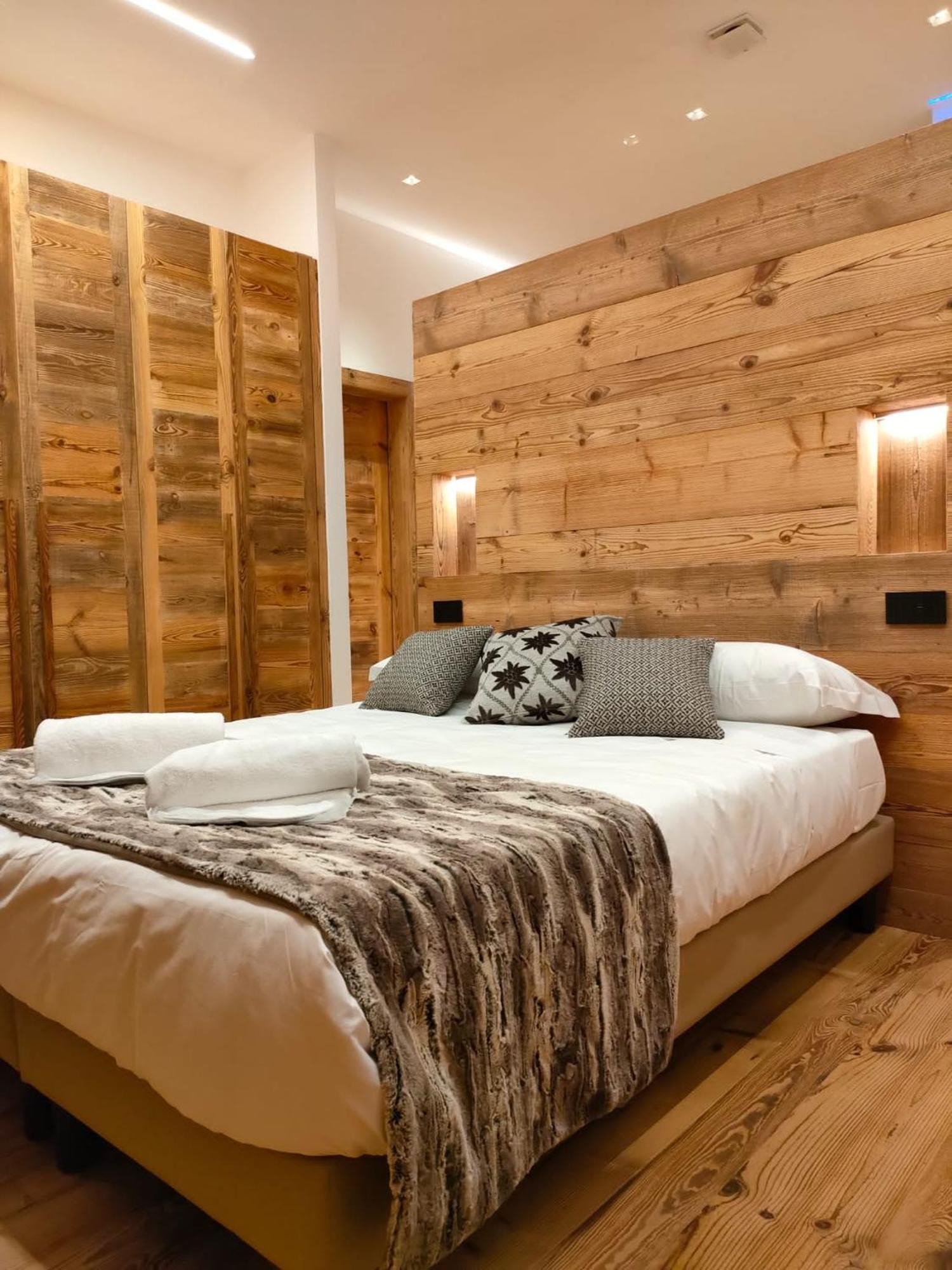 Fior Di Roccia Apartments- In Centro Cervinia, Sauna Privata, Matterhorn Dream Breuil-Cervinia Bagian luar foto
