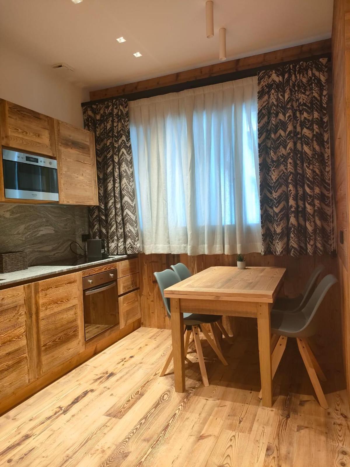 Fior Di Roccia Apartments- In Centro Cervinia, Sauna Privata, Matterhorn Dream Breuil-Cervinia Bagian luar foto